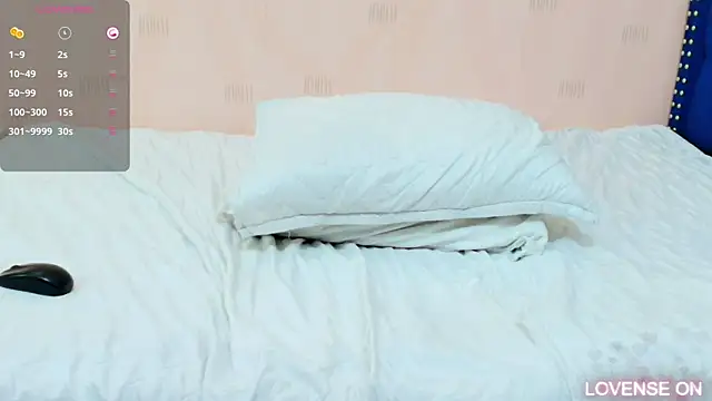 hornybarelylegalgirl online show from March 2025 03:33:01 PM