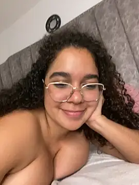 CoralHarmon online show from September 2025 09:41:02 PM