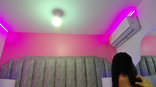 CoralHarmon online show from February 2025 01:33:01 PM