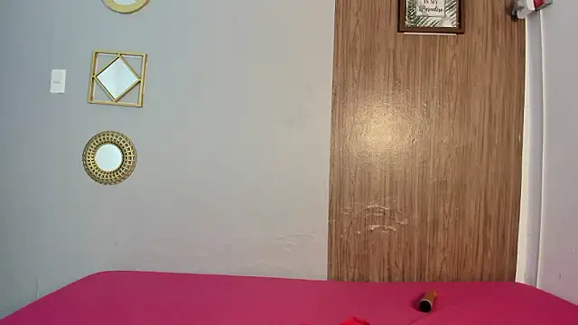 smiths couple online show from February 2026 12:05:01 PM