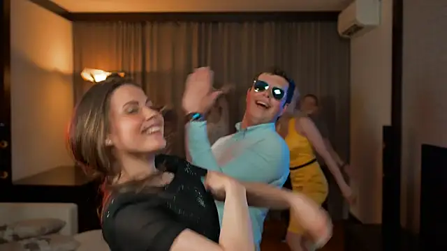 awesome anna online show from April 2026 07:16:02 AM