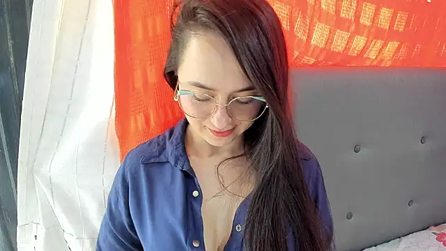 Snapshot of angela_nix chatting on October 2025 03:11:02 PM angela nix online show from October 2025 03:11:02 PM