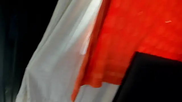 Snapshot of angela_nix chatting on October 2025 03:01:02 PM angela nix online show from October 2025 03:01:02 PM