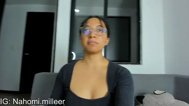 NAHOMI MILLER online show from December 2025 02:49:02 AM