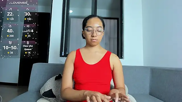 NAHOMI MILLER online show from December 2025 09:58:02 PM