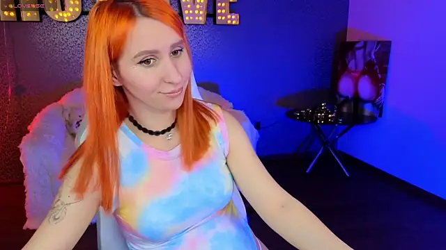 Snapshot of AliceBYKiss chatting on January 2025 03:45:01 PM AliceBYKiss online show from January 2025 03:45:01 PM