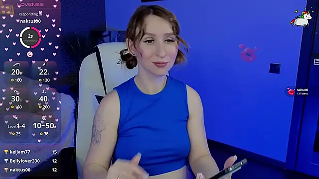 Snapshot of AliceBYKiss chatting on March 2025 04:51:02 PM AliceBYKiss online show from March 2025 04:51:02 PM