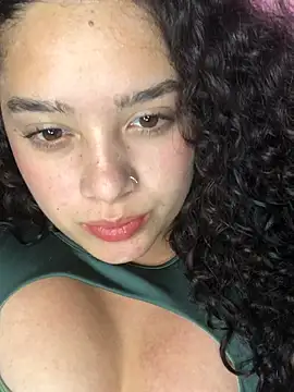 Snapshot of Julieta_333 chatting on March 2025 05:57:02 AM Julieta 333 online show from March 2025 05:57:02 AM