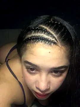 Snapshot of Julieta_333 chatting on September 2025 04:44:01 AM Julieta 333 online show from September 2025 04:44:01 AM