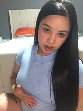 Snapshot of Julieta_333 chatting on September 2025 12:43:01 AM Julieta 333 online show from September 2025 12:43:01 AM