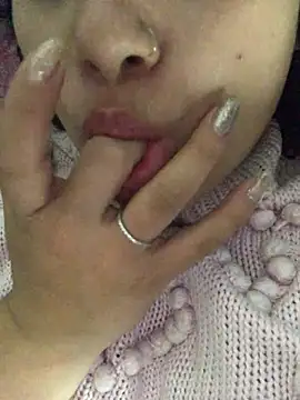 Snapshot of Julieta_333 chatting on March 2025 06:50:02 AM Julieta 333 online show from March 2025 06:50:02 AM