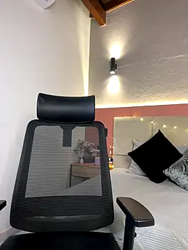 AniiRose online show from November 2025 03:43:01 AM