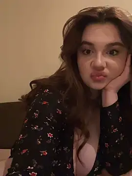 Dreamy Kitty online show from January 2025 07:00:02 PM