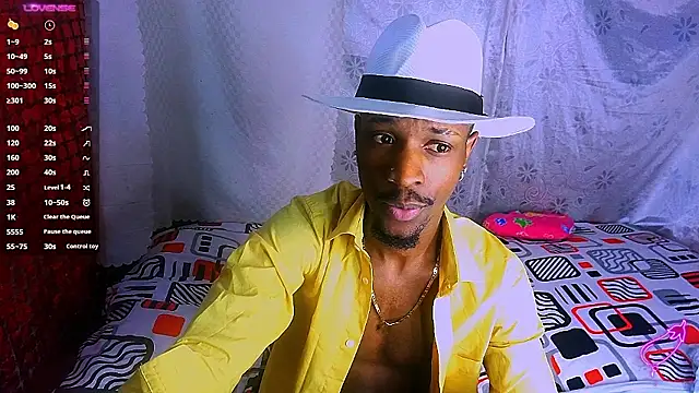 Snapshot of Aroonpapisex chatting on December 2024 01:57:01 AM Aroonpapisex online show from December 2024 01:57:01 AM
