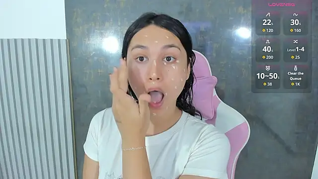 lana boomer online show from February 2026 07:57:02 PM