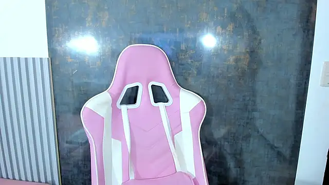 Snapshot of lana_boomer chatting on October 2025 06:20:02 PM lana boomer online show from October 2025 06:20:02 PM