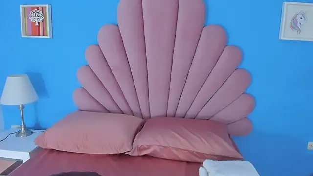 lana boomer online show from April 2026 12:39:01 PM