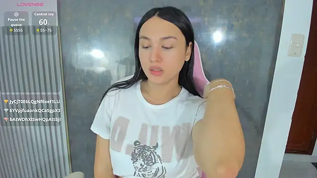 lana boomer online show from April 2026 01:04:02 PM