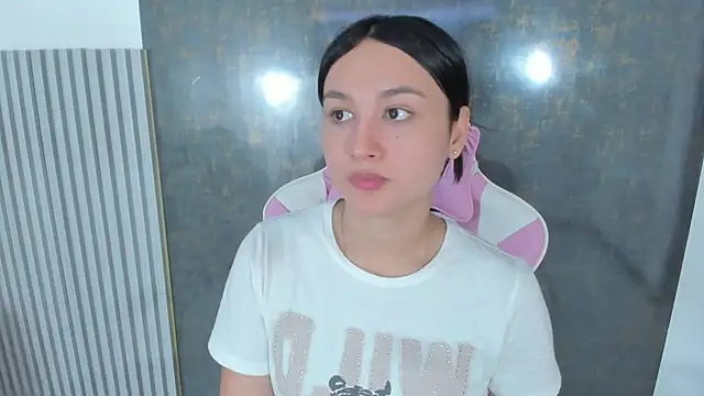 lana boomer online show from March 2026 08:11:02 PM