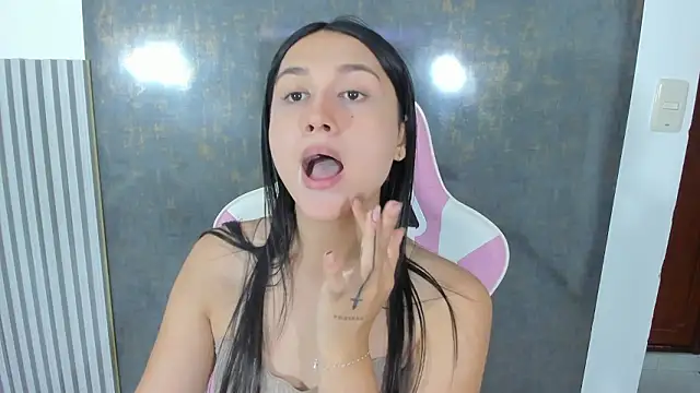 lana boomer online show from March 2026 08:25:02 PM