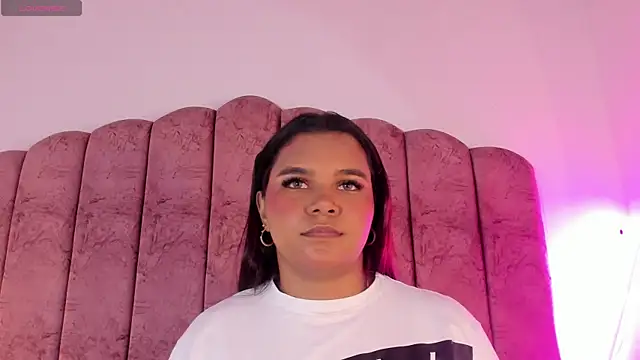 Carolina Evanss online show from December 2025 03:55:01 AM