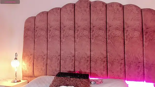 Carolina Evanss online show from January 2026 03:43:01 AM