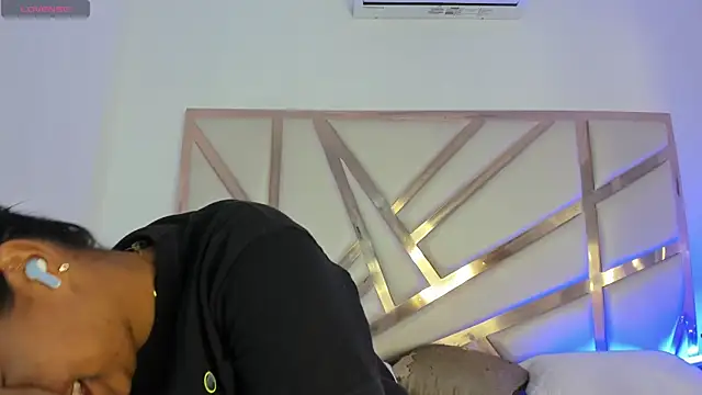 Carolina Evanss online show from September 2025 11:26:01 AM