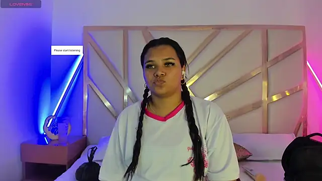 Carolina Evanss online show from October 2025 11:08:02 AM