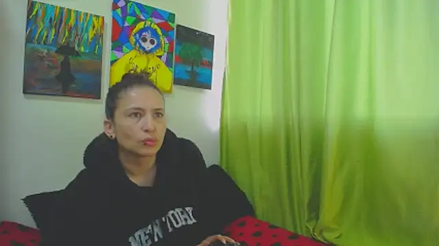 Snapshot of Leyla_Horny_Bg chatting on November 2025 09:15:01 PM Leyla Horny Bg online show from November 2025 09:15:01 PM