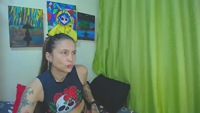 Snapshot of Leyla_Horny_Bg chatting on November 2025 01:28:01 AM Leyla Horny Bg online show from November 2025 01:28:01 AM