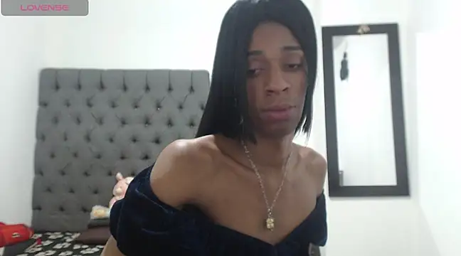 lucianadolll online show from March 2025 06:55:02 PM