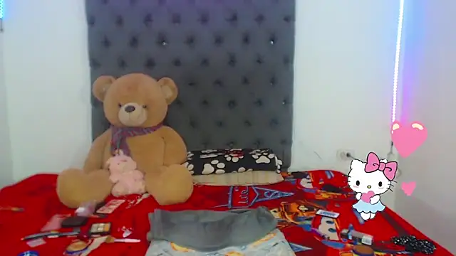 lucianadolll online show from October 2025 12:04:02 PM