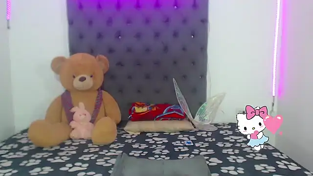 lucianadolll online show from October 2025 10:25:01 AM