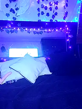 Snapshot of -Lola_Bunny chatting on February 2025 02:25:01 AM -Lola Bunny online show from February 2025 02:25:01 AM