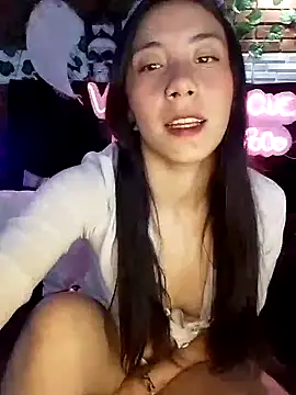 Snapshot of -Lola_Bunny chatting on September 2025 06:47:02 PM -Lola Bunny online show from September 2025 06:47:02 PM