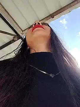 Snapshot of -Lola_Bunny chatting on February 2025 09:22:01 PM -Lola Bunny online show from February 2025 09:22:01 PM