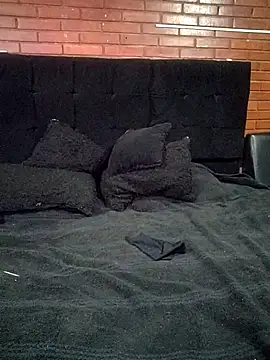 Snapshot of -Lola_Bunny chatting on February 2025 02:42:02 AM -Lola Bunny online show from February 2025 02:42:02 AM