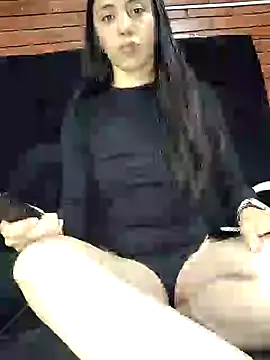 Snapshot of -Lola_Bunny chatting on February 2025 11:13:01 PM -Lola Bunny online show from February 2025 11:13:01 PM