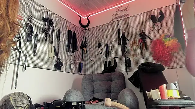 Evil sammy online show from February 2026 10:06:01 PM