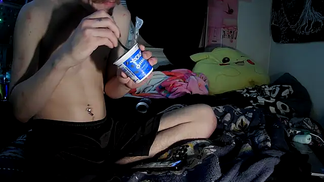 Snapshot of ATwinkie chatting on September 2025 11:12:02 PM ATwinkie online show from September 2025 11:12:02 PM