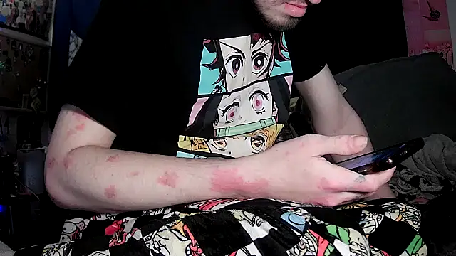 ATwinkie online show from November 2025 11:52:02 PM