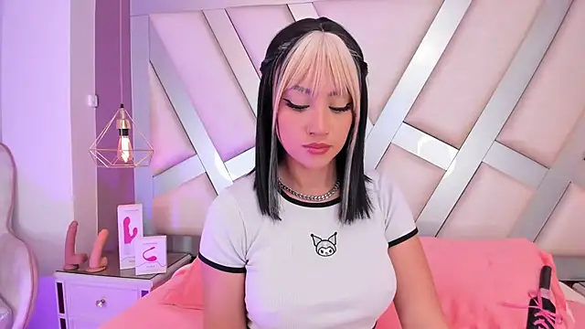 MadissonRey online show from November 2025 01:15:02 PM