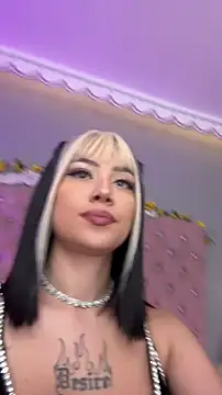 MadissonRey online show from March 2026 01:28:01 PM