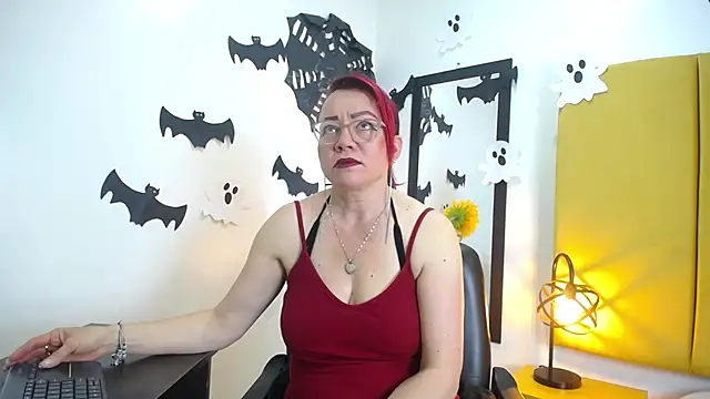 Snapshot of Lupiita223 chatting on October 2025 12:48:02 PM Lupiita223 online show from October 2025 12:48:02 PM