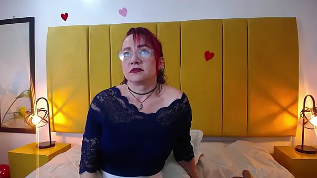 Lupiita223 online show from February 2026 12:57:02 PM