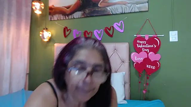 renata milf  online show from February 2025 04:45:02 PM