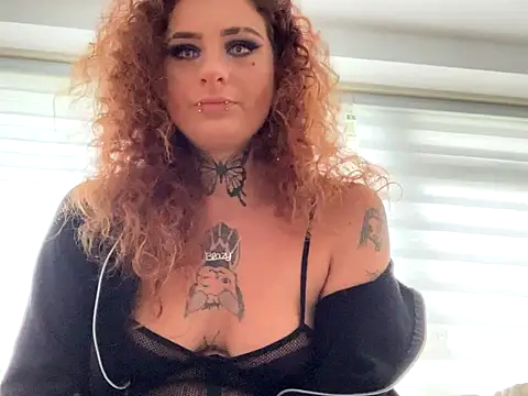 BlazyKitsune- online show from October 2025 12:50:02 PM