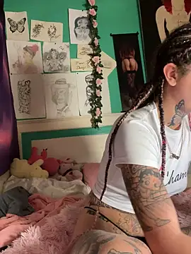 BlazyKitsune- online show from January 2026 07:31:01 PM