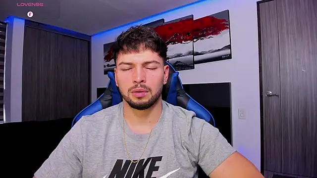 nick klaus online show from April 2026 10:11:01 PM