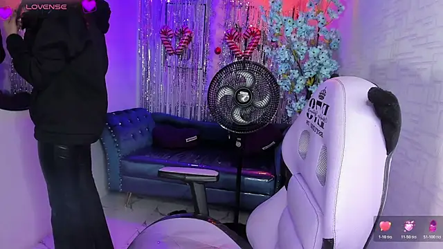 Theia moon online show from December 2025 01:35:02 PM